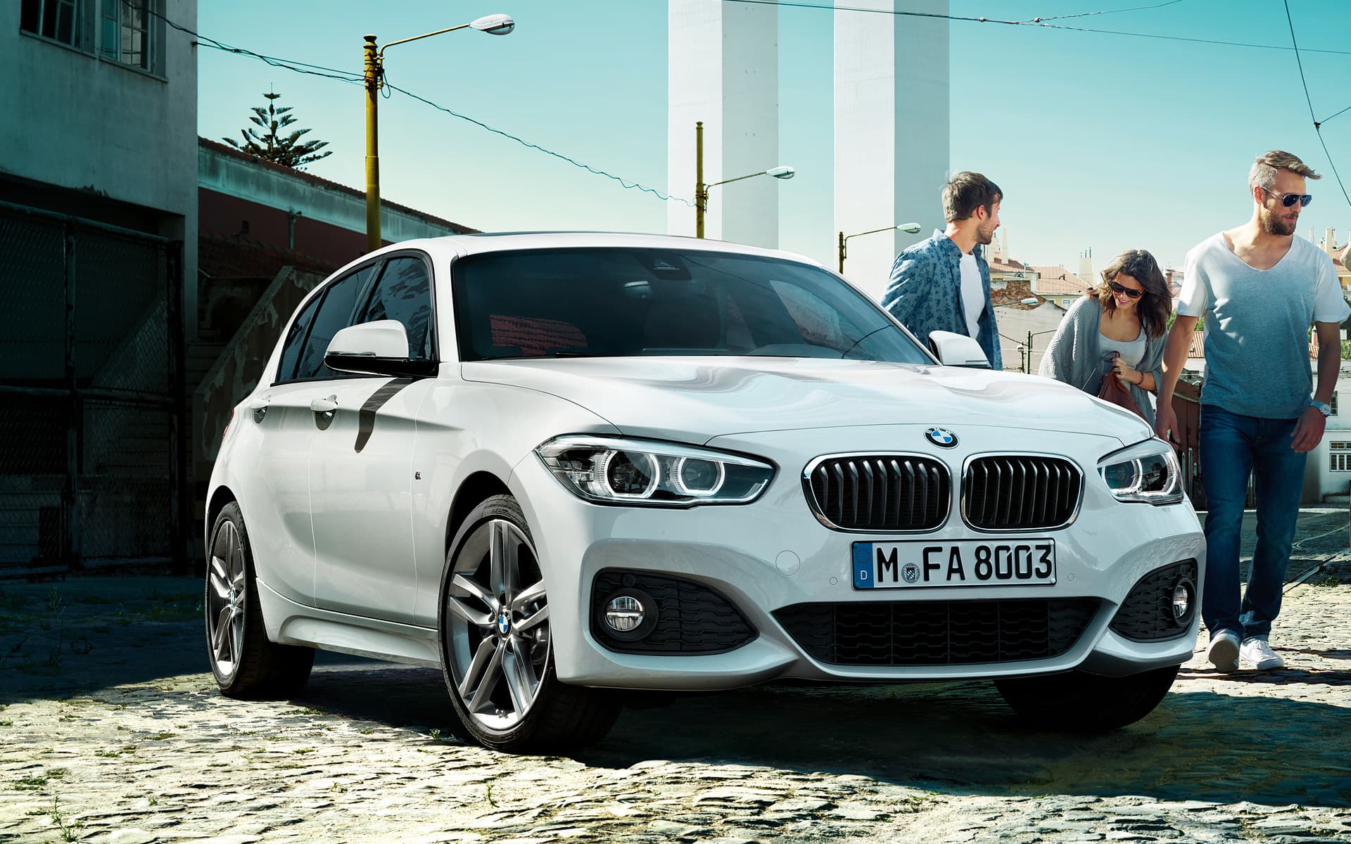 bmw-1-series-wallpaper-1920x1200-03.jpg