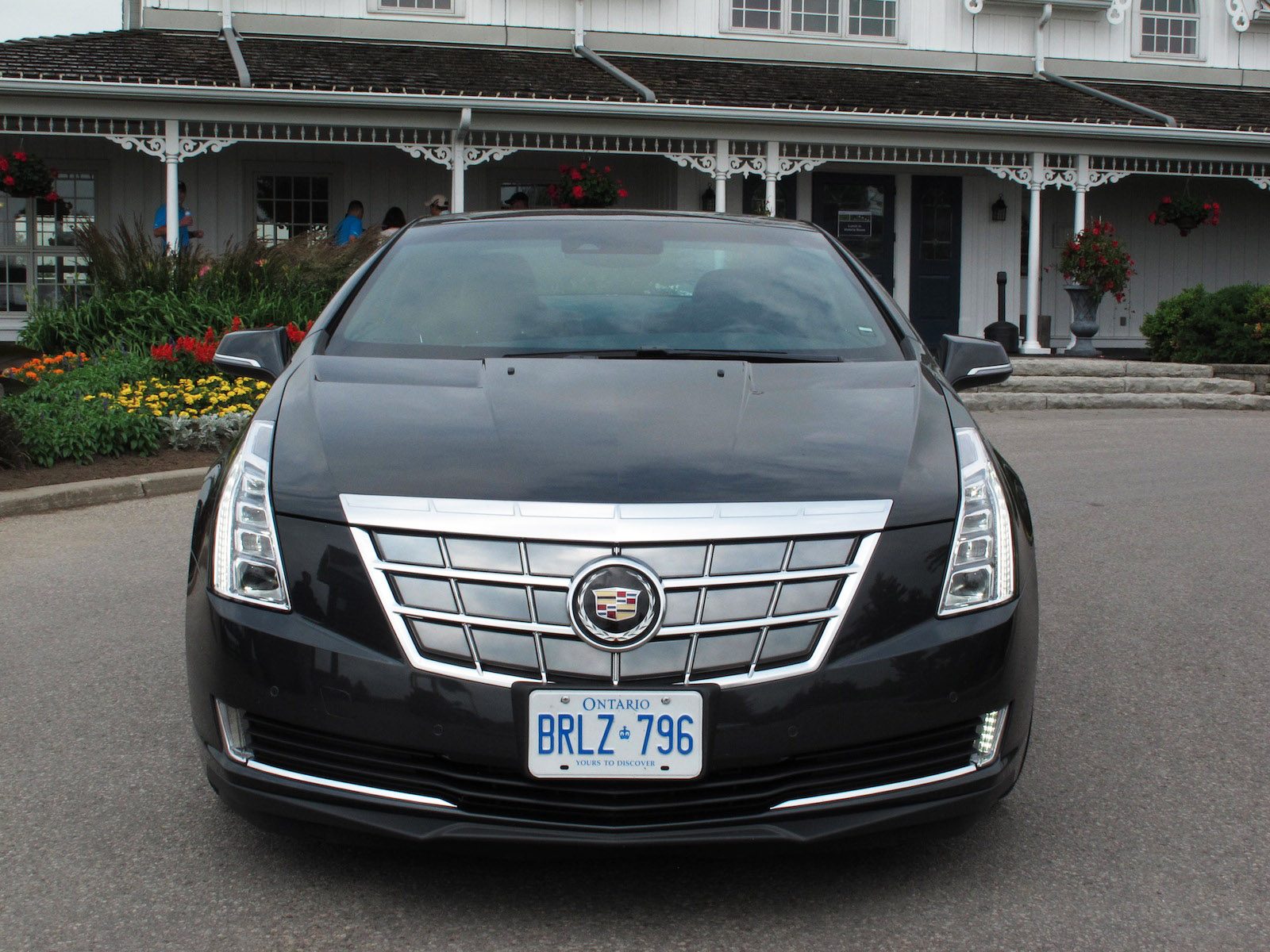 glamorous-cadillac-grill-of-2014-elr-graphite-gray-43.jpg