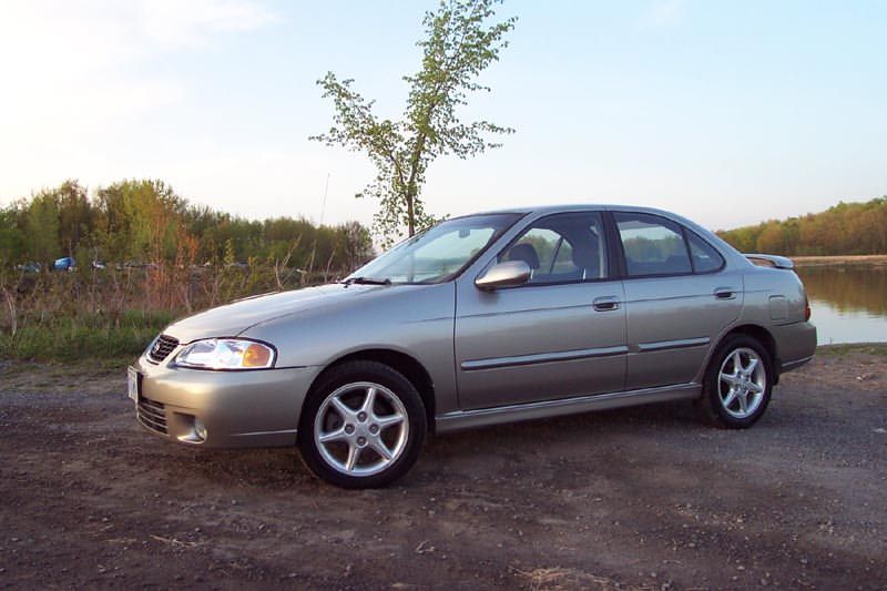 01sentra_se3.jpg