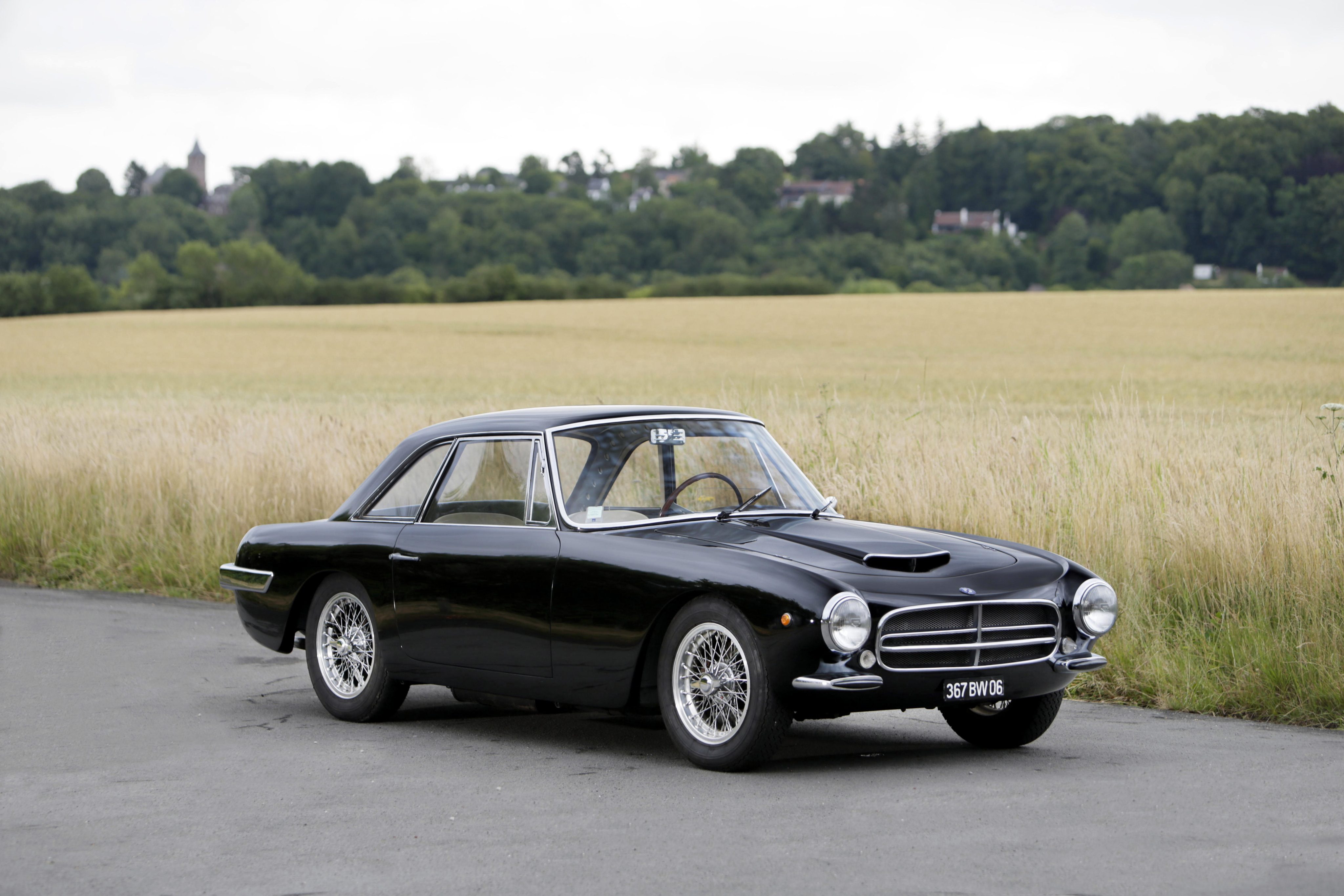 1961-Touring-Osca-1600-GT-Coupe-02.jpg