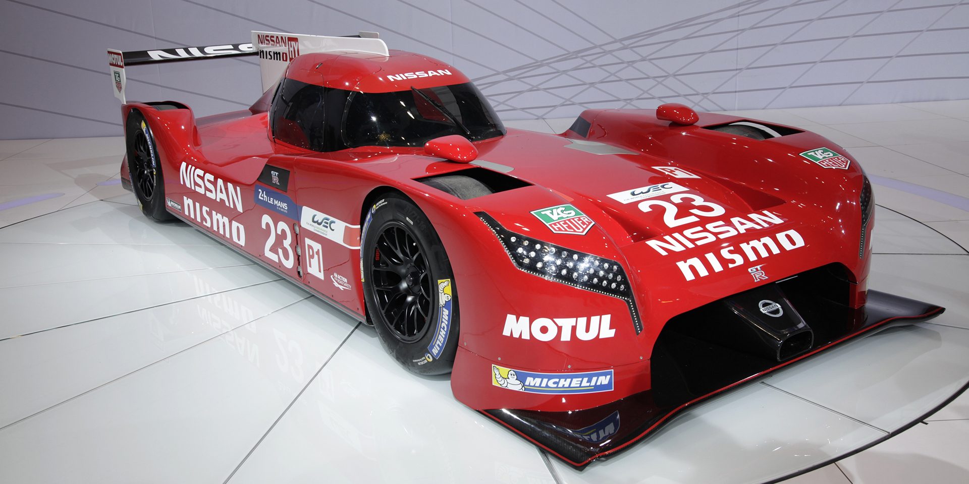 NISSAN_GT-R_LM_NISMO_01.jpg