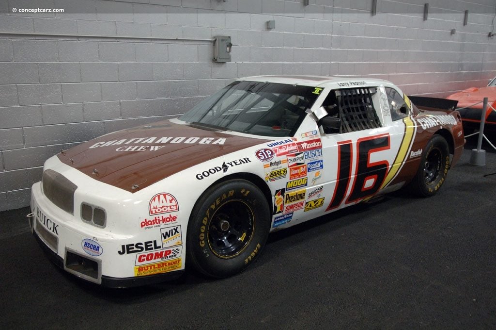 86-Buick_Regal_Nascar_DV-08_SM_02.jpg