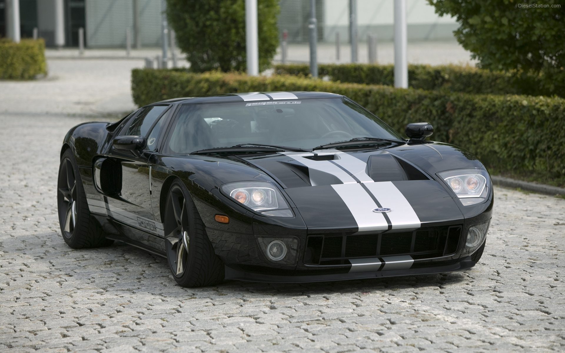 black-ford-gt-high-resolution-widescreen-05.jpg