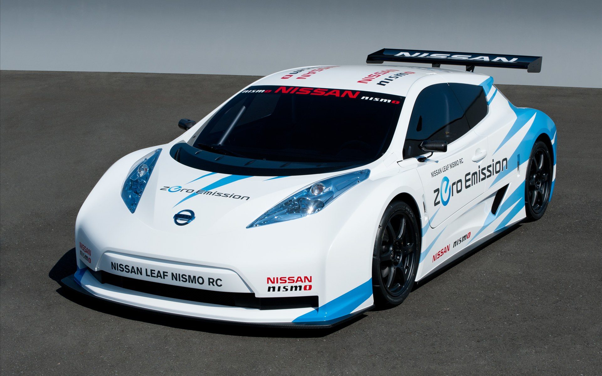 Nissan-Leaf-Nismo-RC.jpg