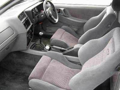 Ford_Sierra_RS_Cosworth_interior.jpg