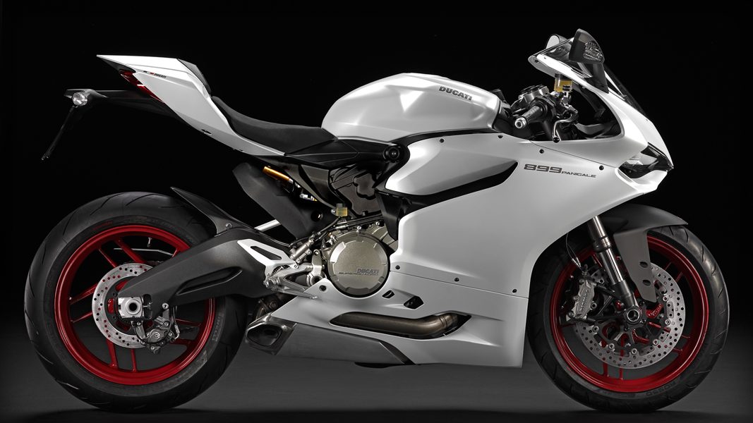 Color_SBK-899-Panigale_MY14_W_01_1067x600.jpg