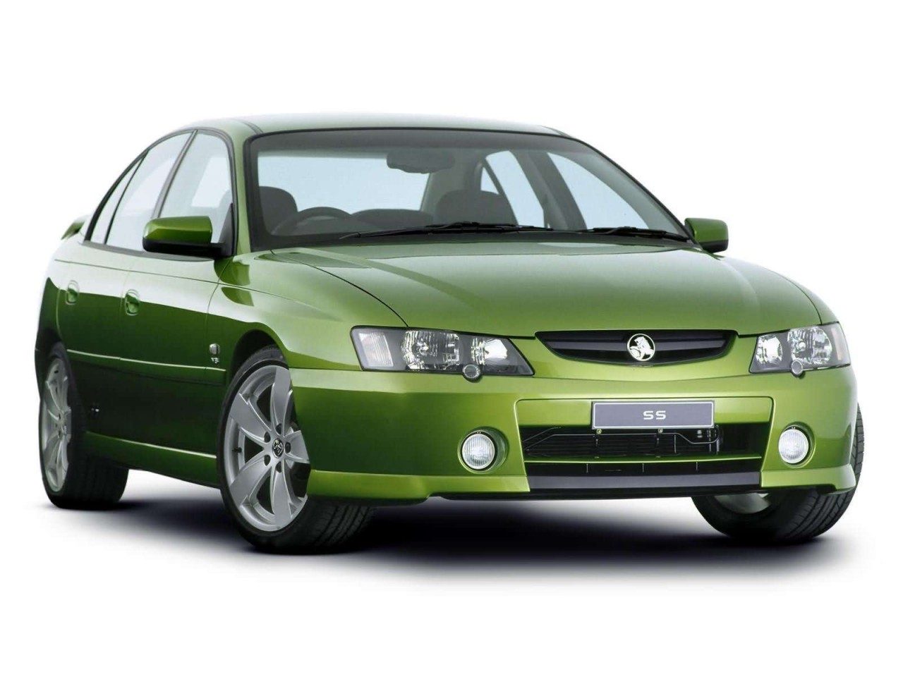 Holden-VY_Commodore_SS_2003_1600x1200_wallpaper_08__02429_zoom.jpg