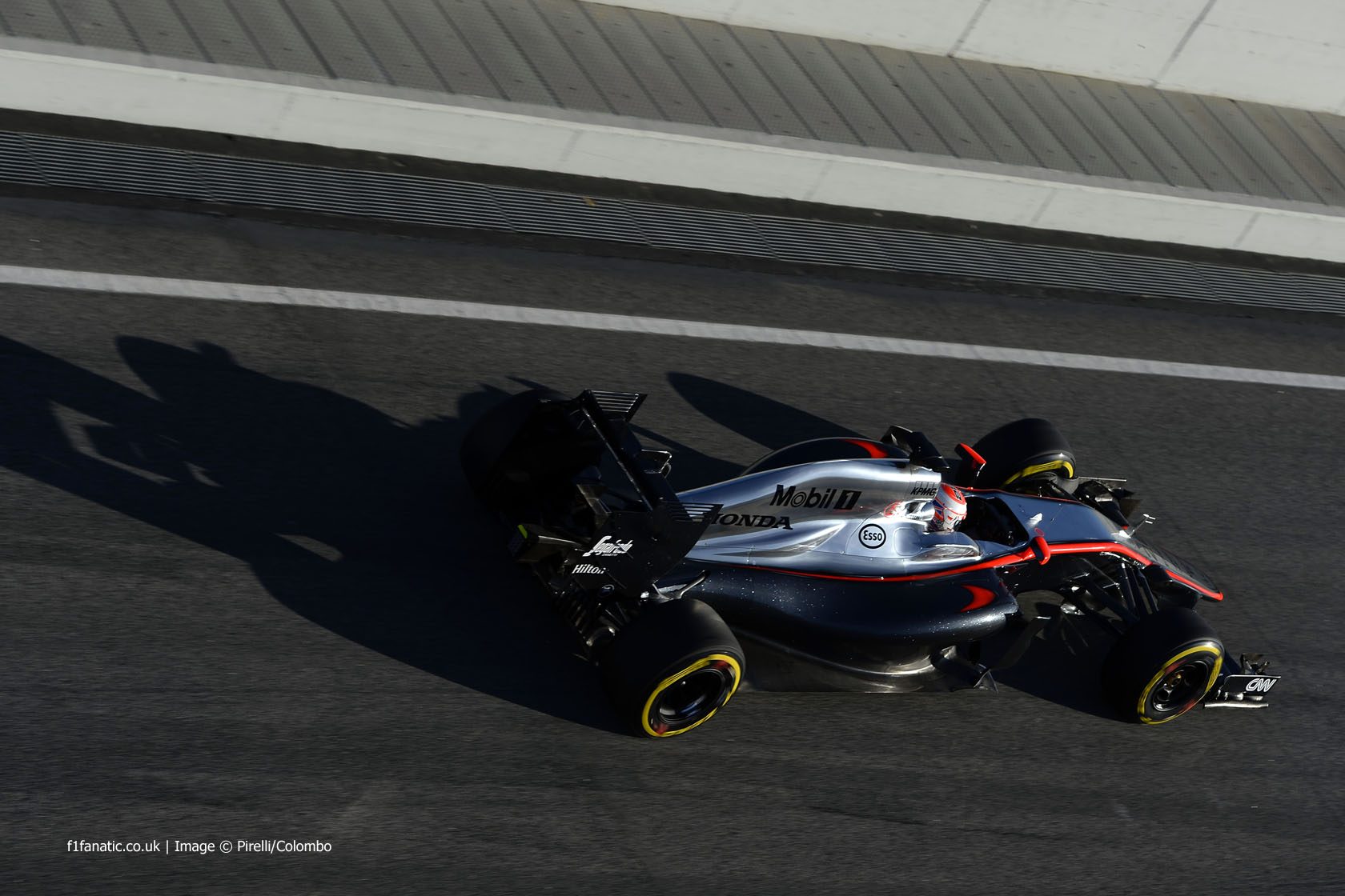 Jenson-Button-McLaren-2015-F1-testing-Barcelona.jpg