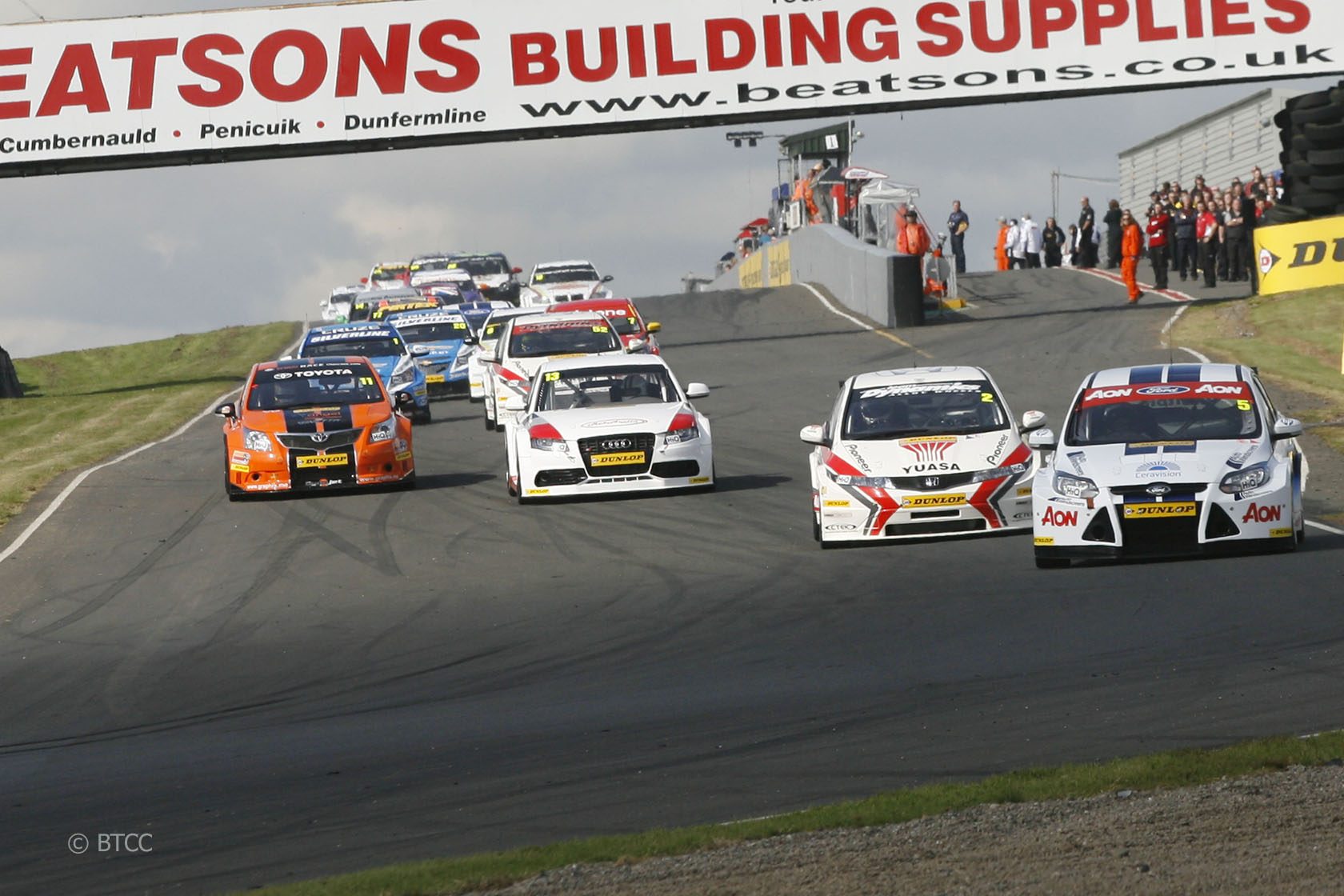 start_btcc_knockhill.jpg