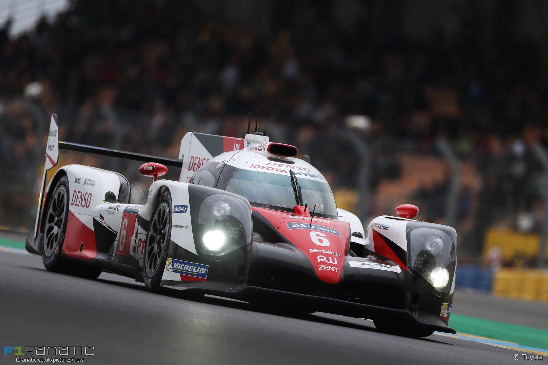 toyota-le-mans-2016-6.jpg