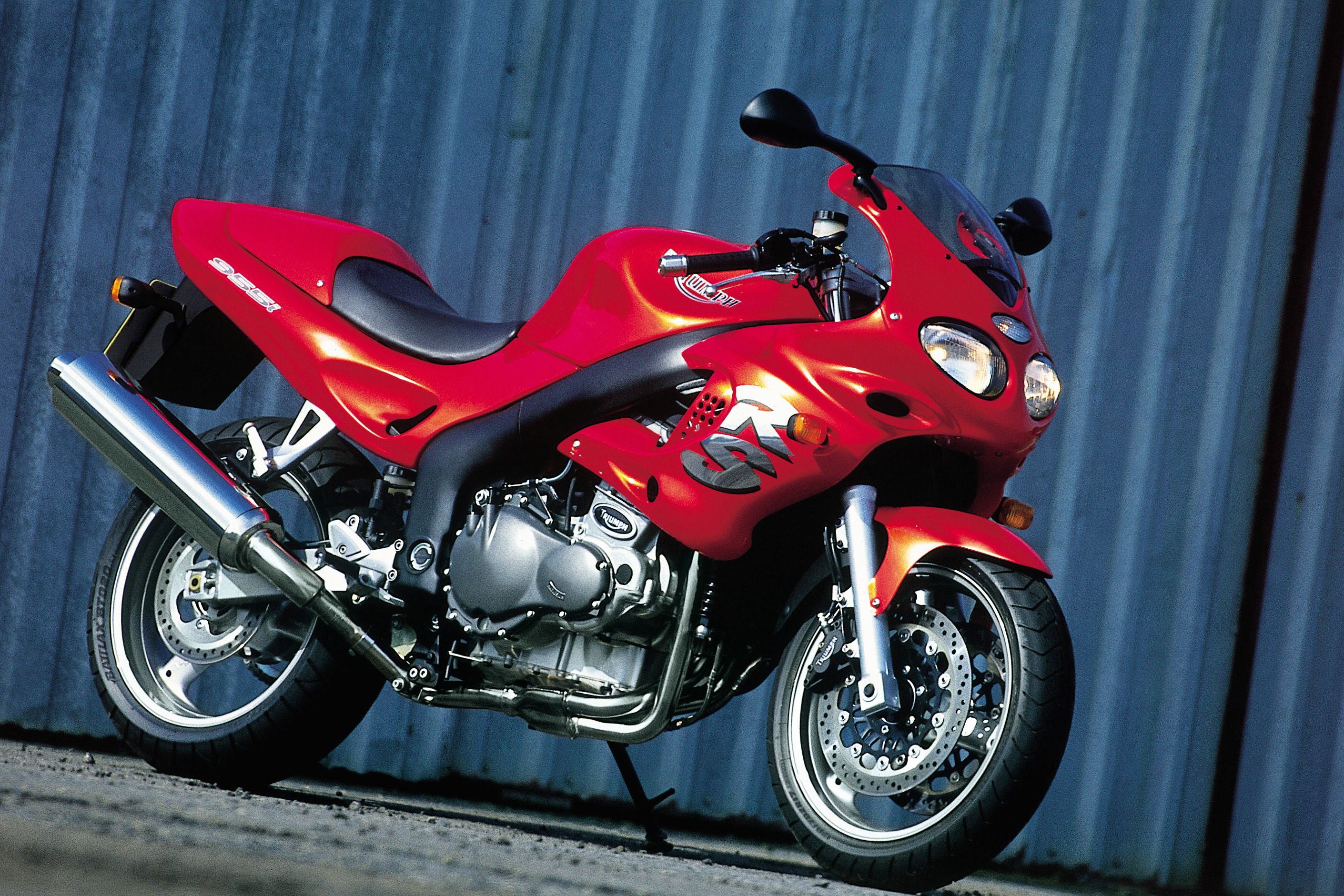 2000-triumph-sprint-rs-10.jpg