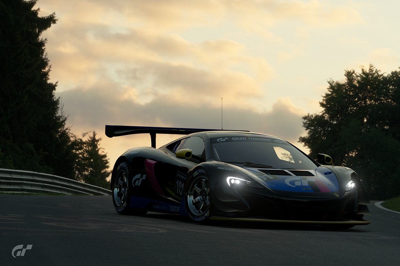 McLaren_GT3_002_original.jpg