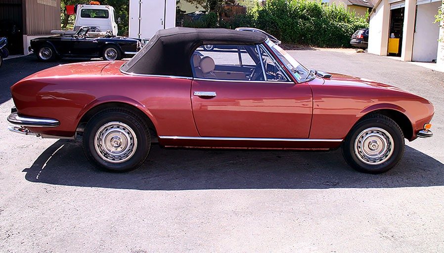 peugeot-504-cabriolet-1979.jpg