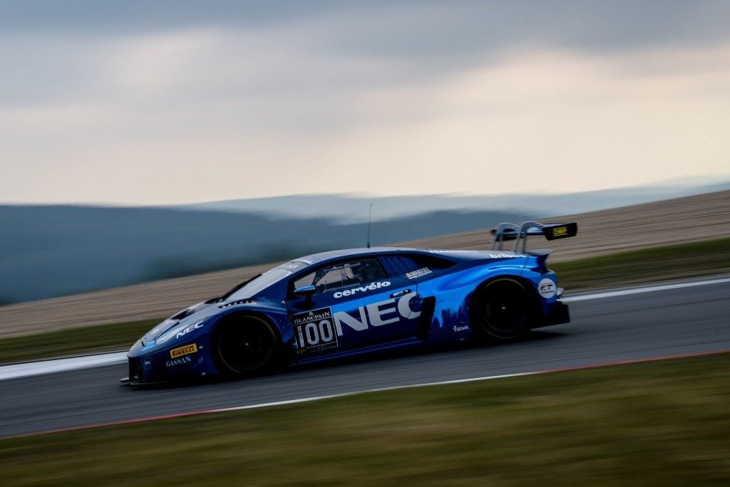 Lamborghini-Leusden-De-NEC-Lamborghini-van-Max-van-Splunteren-en-Louis-Machiels-in-actie-op-de-Nurburgring-160918.jpg