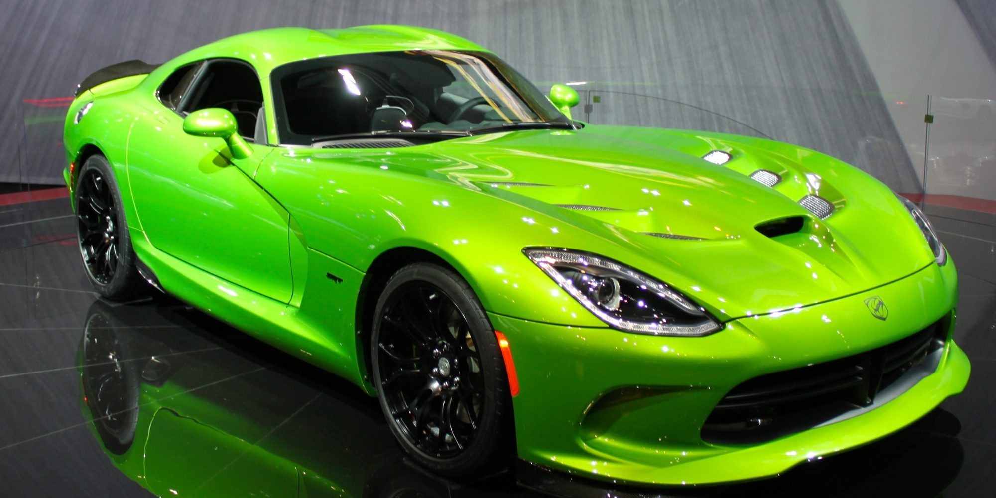 SRT-Viper-Stryker-Green.jpg