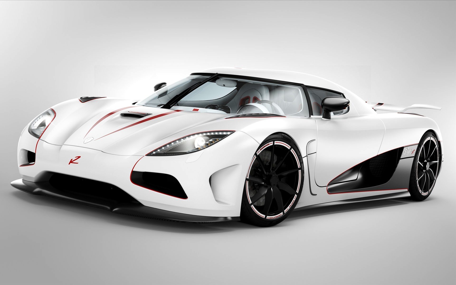 2012_koenigsegg_agera-wide.jpg