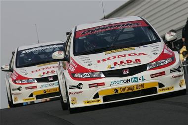 hon%20civic%20btcc%202011%20700.jpg