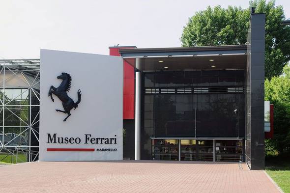 RTEmagicC_Museo_Ferrari_Maranello.jpg.jpg