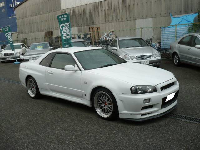 2000-Nissan-Skyline-GTR_V-Spec_01.jpg