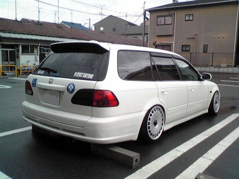 Racing_Hart_D_Spec_Honda_Orthia_Wagon_03.jpg