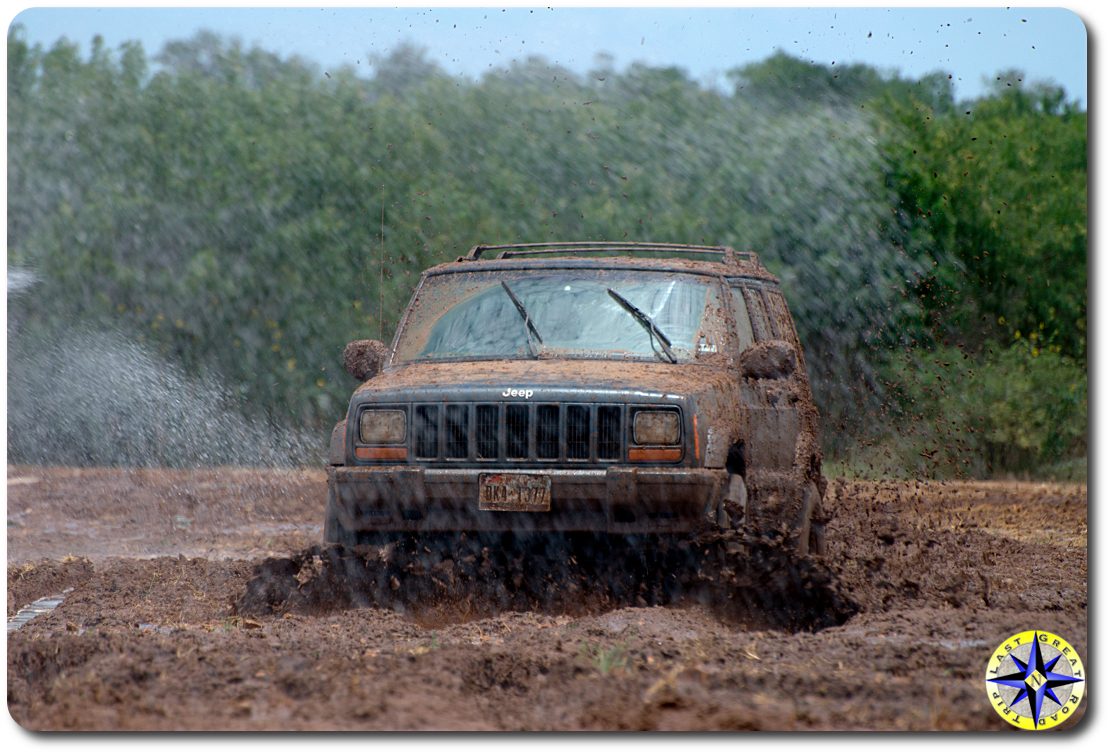 jeep_mud.jpg