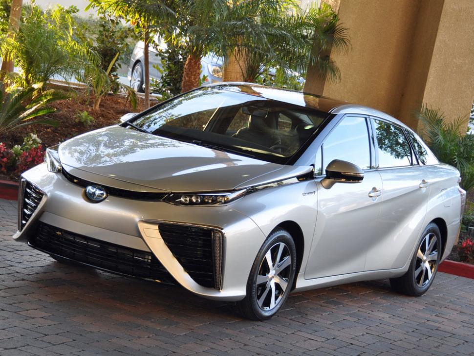 3055470-nydn-2016-toyota-mirai-front-quarter-left-jpg_2669969.jpg