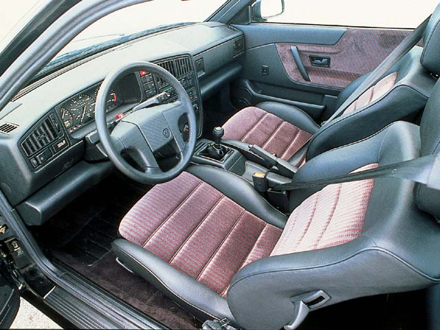 volkswagen-corrado-interior.jpg