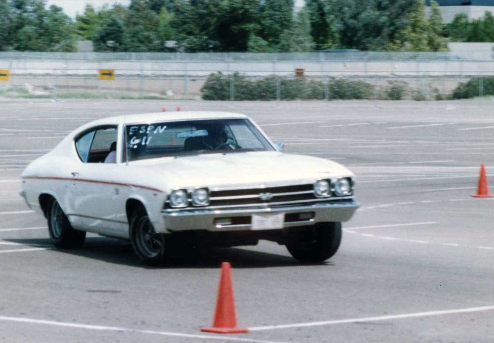 1969-chevy-chevelle-ss-autocrossing.jpg