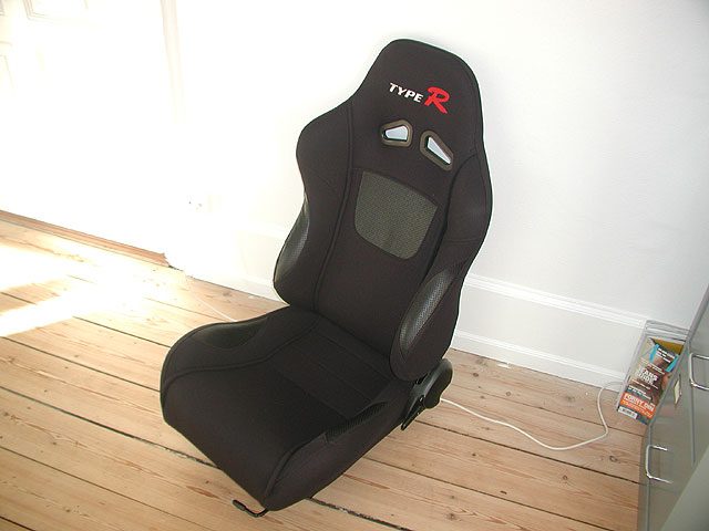 GT-RaceSeat_001.jpg