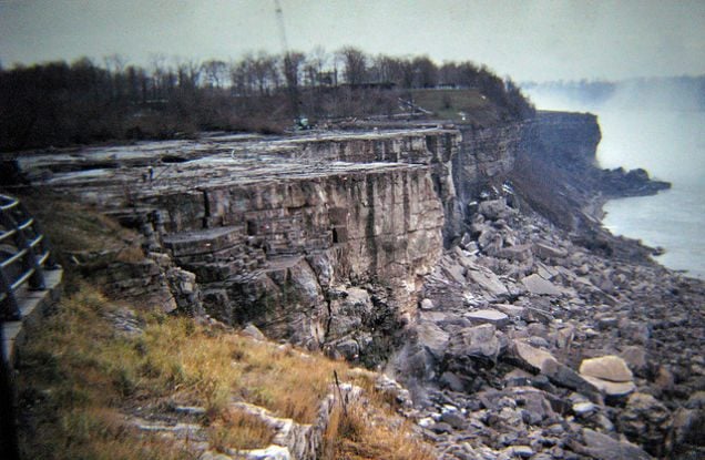 niagara-without-water.jpg