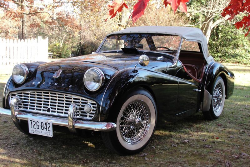 1962-Triumph-TR3B.jpg