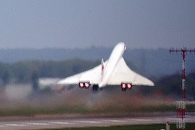 BA_Concorde_G-BOAG_LHR_20030427_D4995.jpg