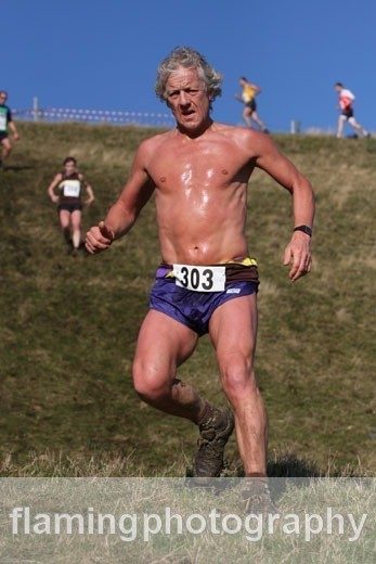 2581d1320678196-unseasonable-weather-cop-fell-race.jpeg