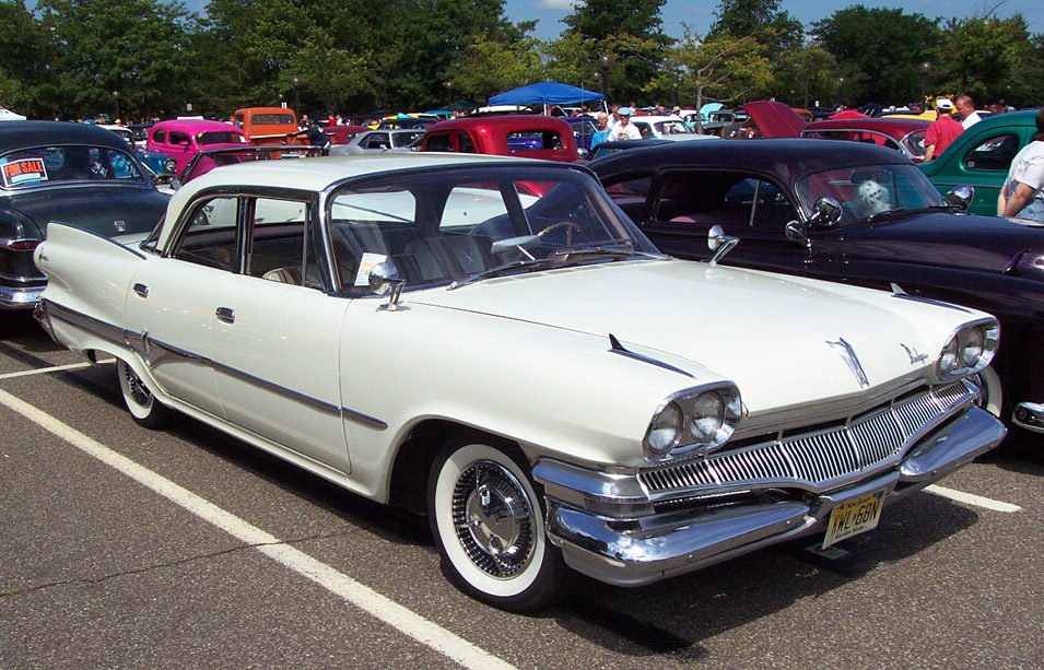 1960-Dodge-4d-sedan-white-le.jpg