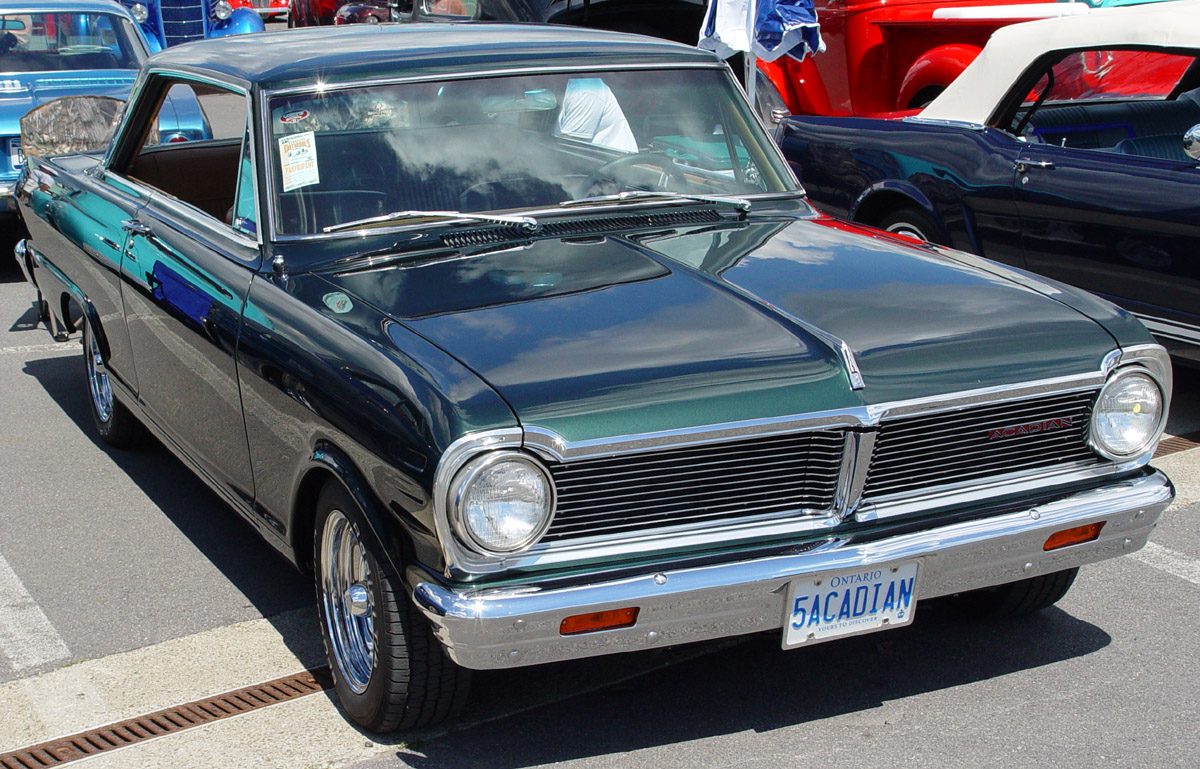 1965-Pontiac-Acadian-green-fa-sy.jpg