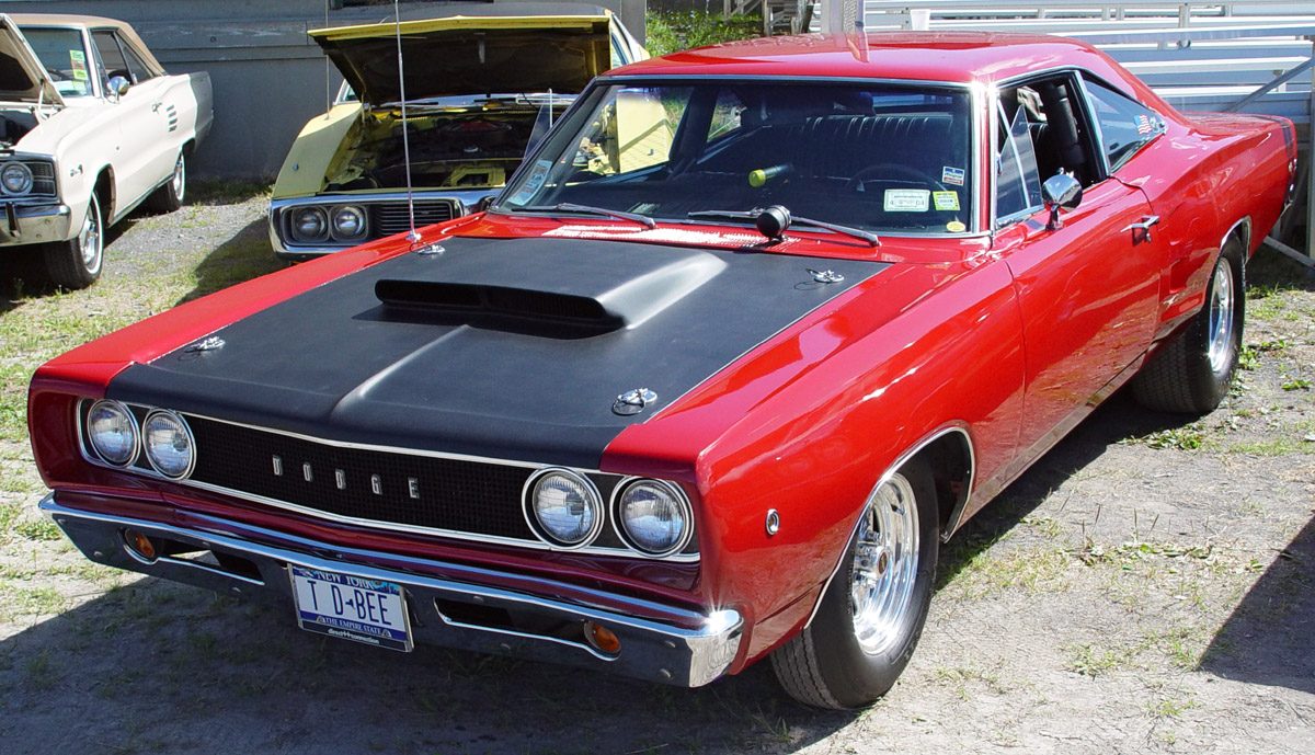 1968-Dodge-Super-Bee-red-fa-bh-sy.jpg