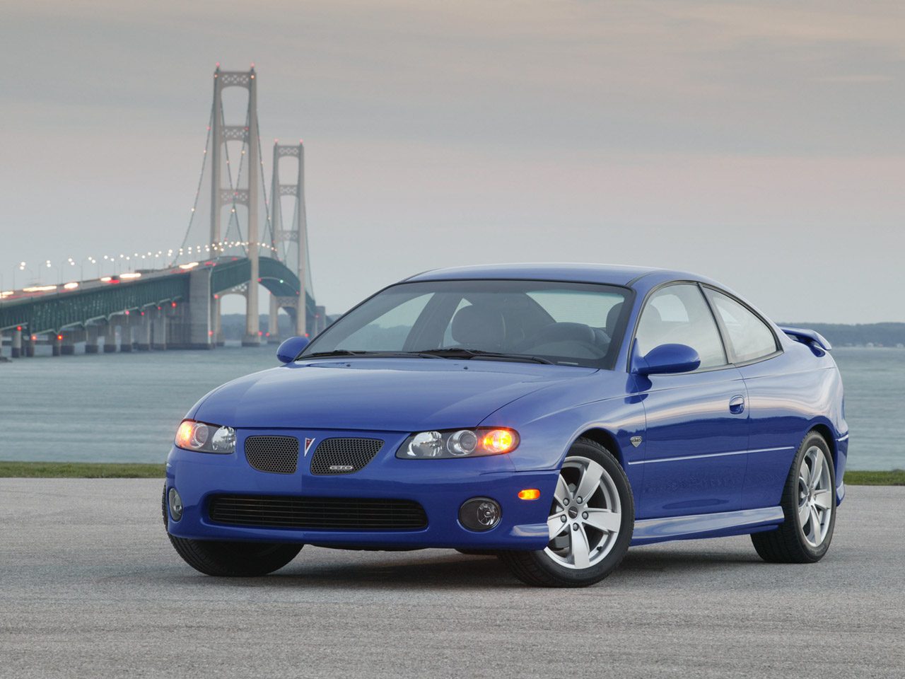 2004-Pontiac-GT0-Blue-Bridge-1280x960.jpg