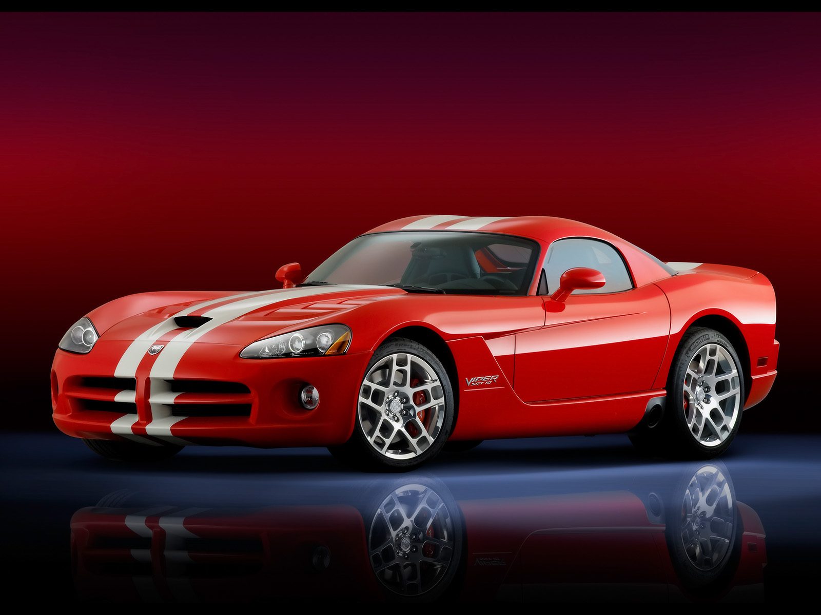 2008-Dodge-Viper-SRT10-Coupe-Side-Angle-1600x1200.jpg