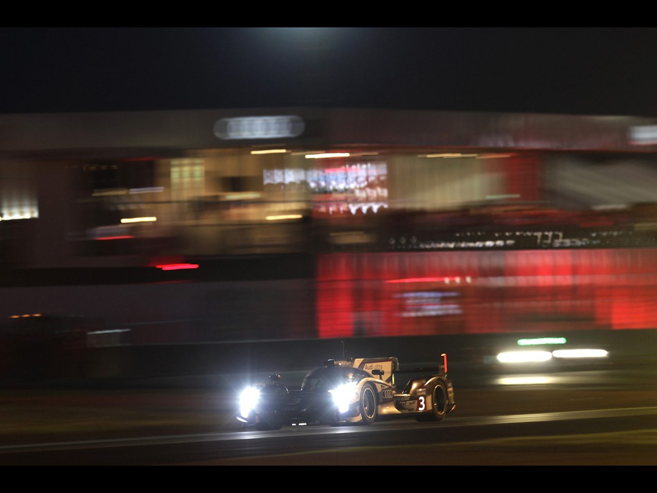 2012-Audi-R18-Le-Mans-Victory-ultra-1-1280x960.jpg