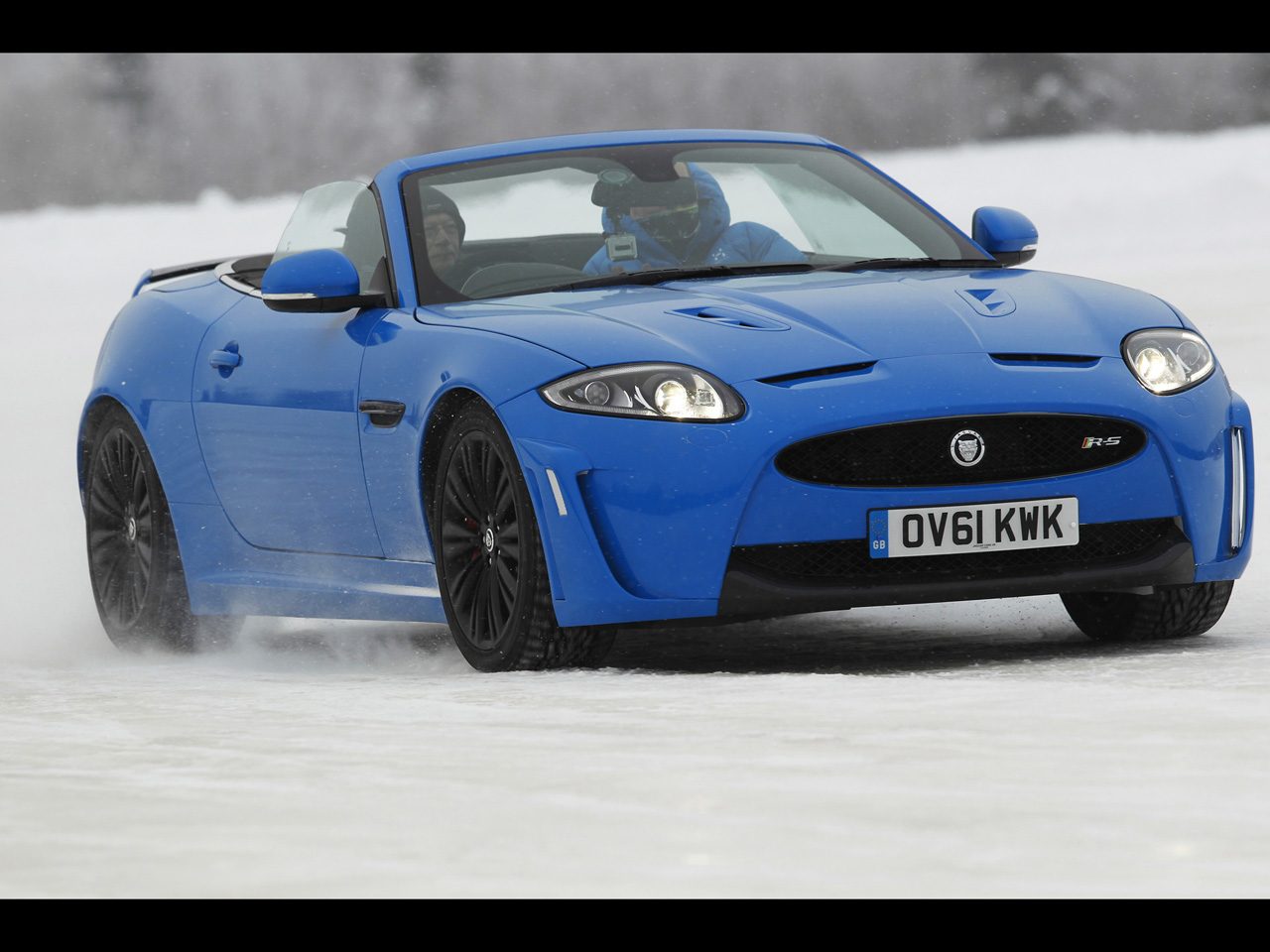 2012-Jaguar-XKR-S-Convertible-Nordic-Drive-Blue-Front-Angle-Drive-2-1280x960.jpg