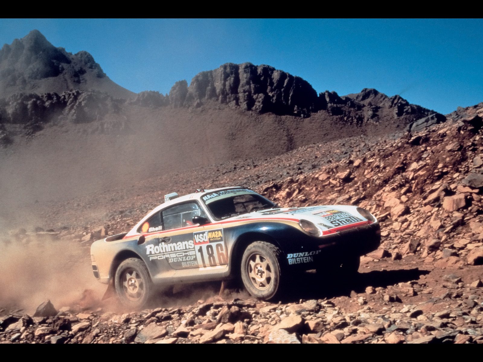 Porsche-959-Rally-1986-Paris-Dakar-Rally-1600x1200.jpg