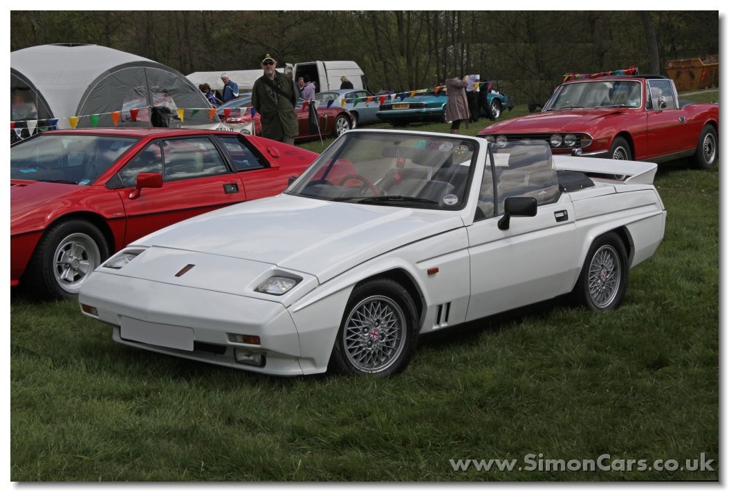 Reliant%20Scimitar%20SS1%201800ti%201988%20front.jpg