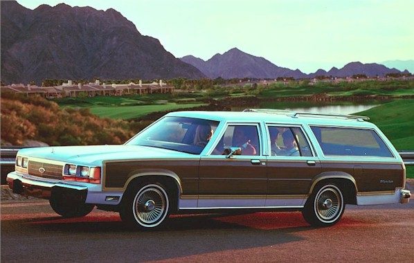 1991_Ford_Country_Squire_2.jpg