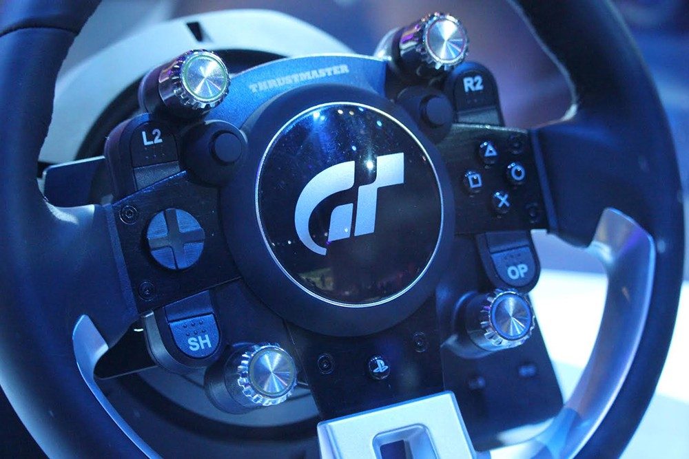 Thrustmaster-Gran-Turismo-Sport-wheel-2.jpg