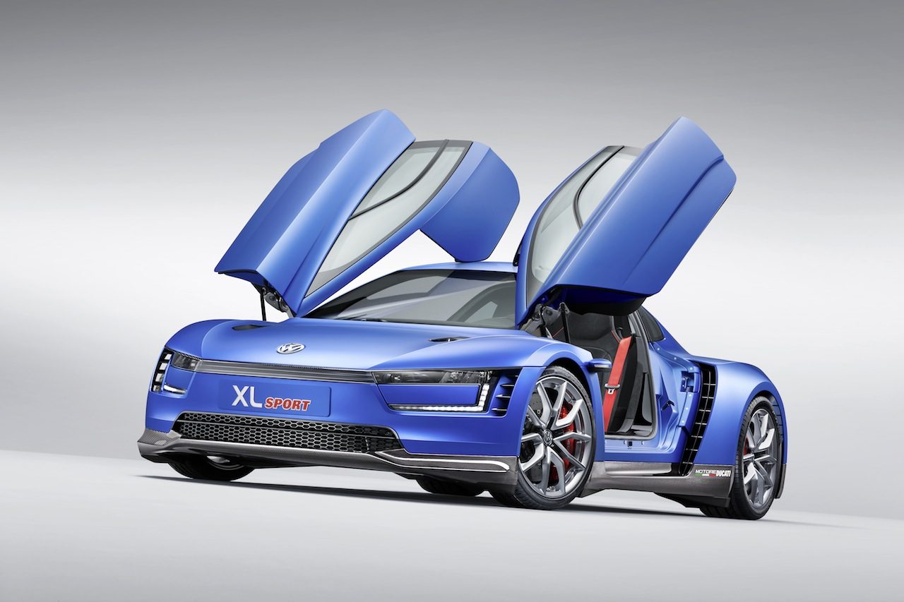 vw_xl_sport_concept_open_doors.jpg