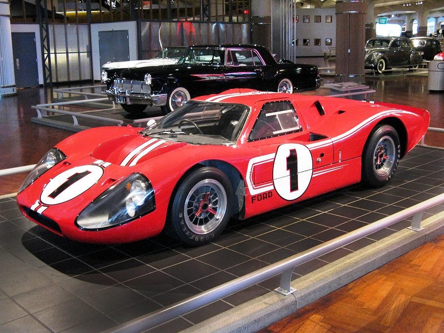 Le-Mans-Winning-Ford-GT40-Courtesy-of-Len-Katz-Photorgraphy.jpg