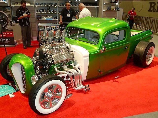 The-Hog-Ring-Auto-Upholstery-News-Custom-Truck-Seat-SEMA-2013.jpg