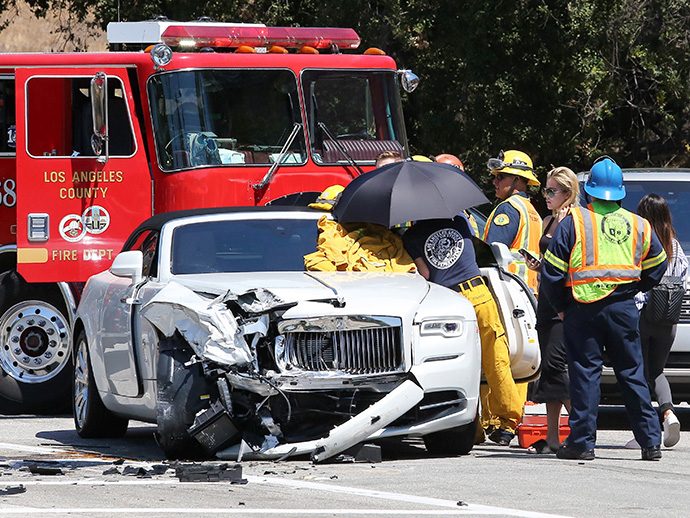 kris-jenner-car-crash-080316.jpg