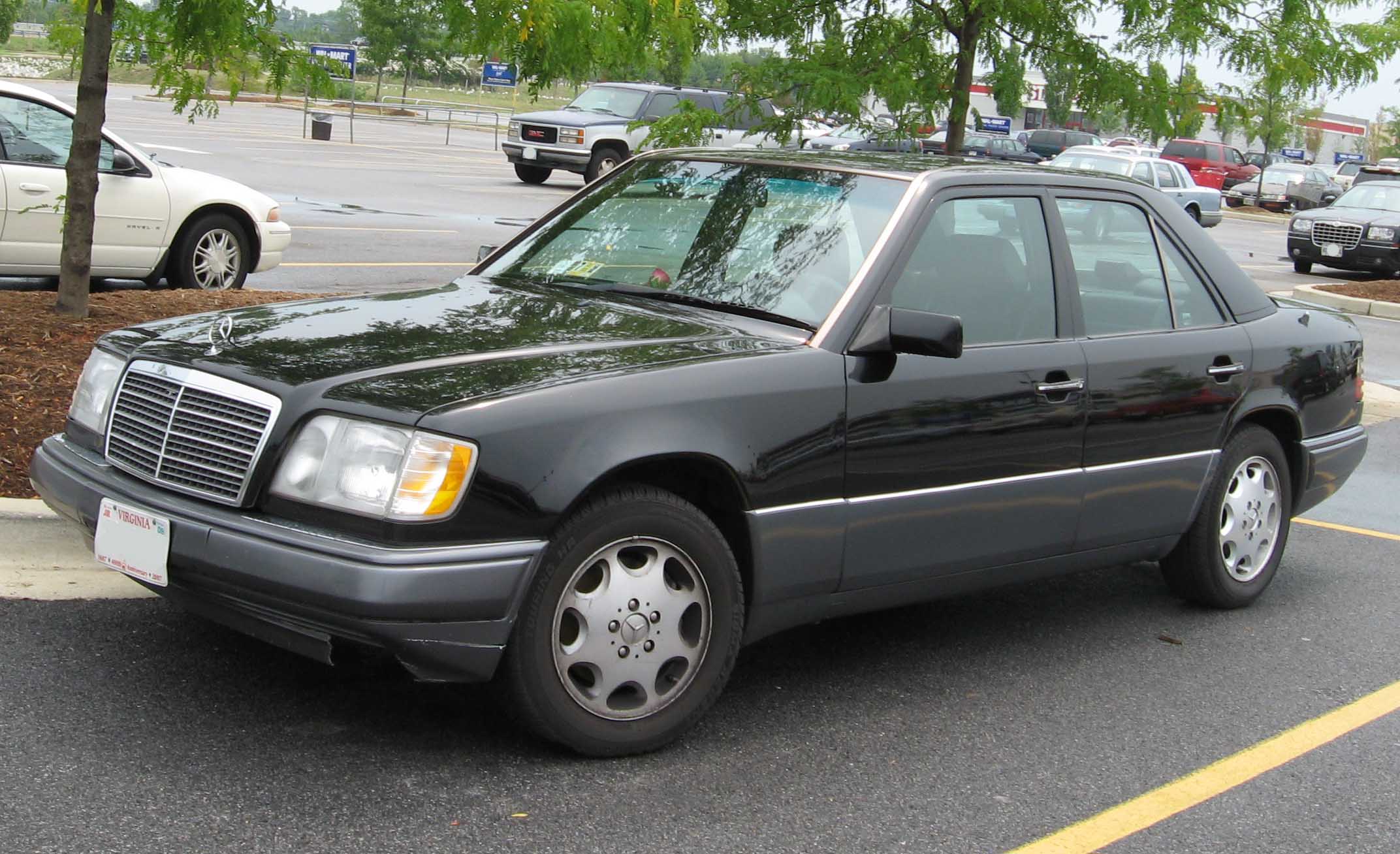 1995-mercedes-benz-e-class-2.jpg