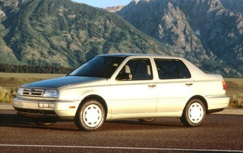 1995_volkswagen_jetta_sedan_gl_fq_oem_1_500.jpg